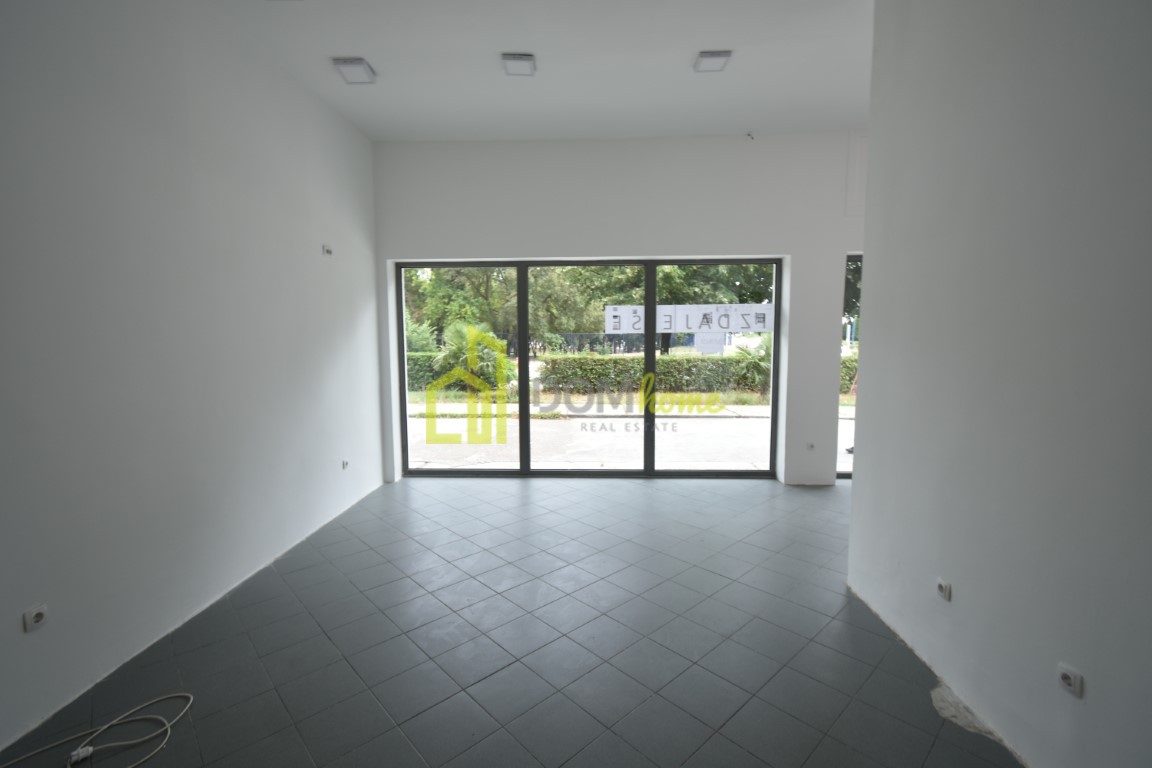 Poslovni prostor 36m2, Preko Morače